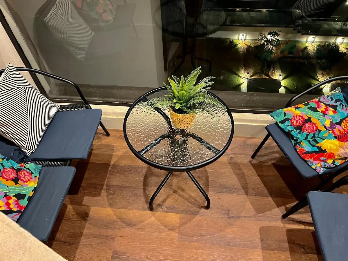 So Sweet Stay -Altawun 3Br Apartment - With Balcony Garden View - الاقامة الجميلة - شقة فندقية فاخرة - بلكونه مطله ع الحديقه リヤード サウジアラビア